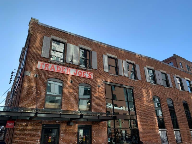 Boston Apartments Grocery store nearby